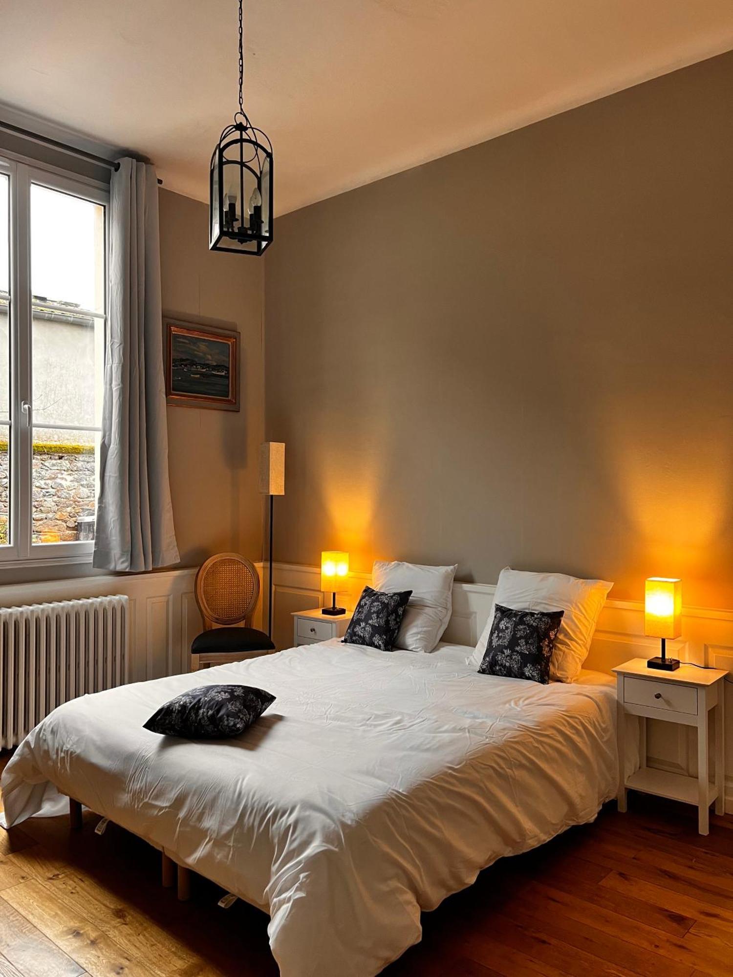 Le Manoir De La Cane Montfort-sur-Meu ภายนอก รูปภาพ